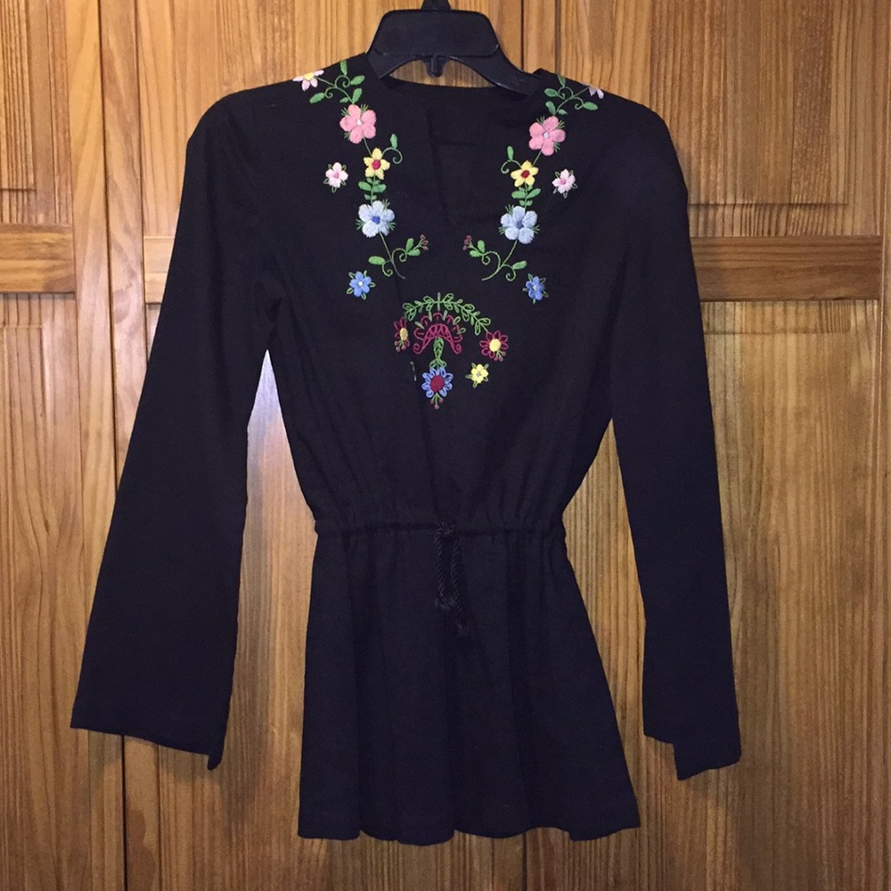 Vintage Black Floral Embroidered Blouse Small